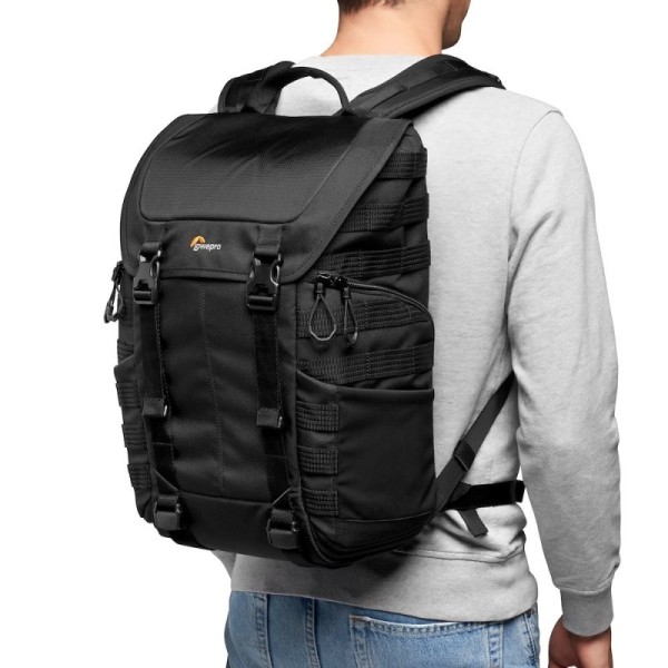 MOCHILA PROTACTIC BP 300 AW II LOWEPRO - LP37265-PWW