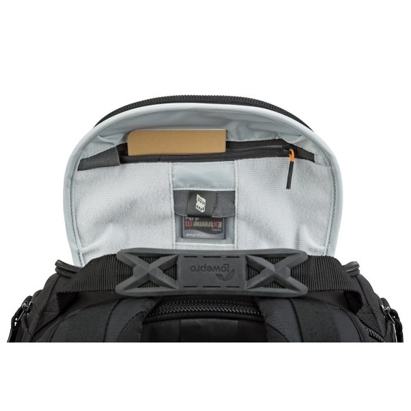 MOCHILA PROTACTIC BP AW II LOWEPRO - LP37176-PWW / LP37177-PWW