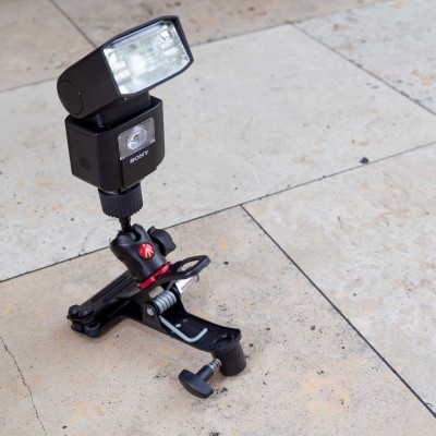 PINZA DE MUELLE CON ZAPATA PARA FLASH MANFROTTO- MF175F-2