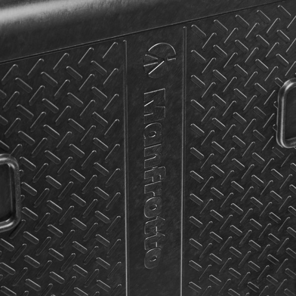 MALETA RÍGIDA CON RUEDAS PRO LIGHT RELOADER TOUGH LOWLID L-55 MANFROTTO- MFMBPL-RL-TL55