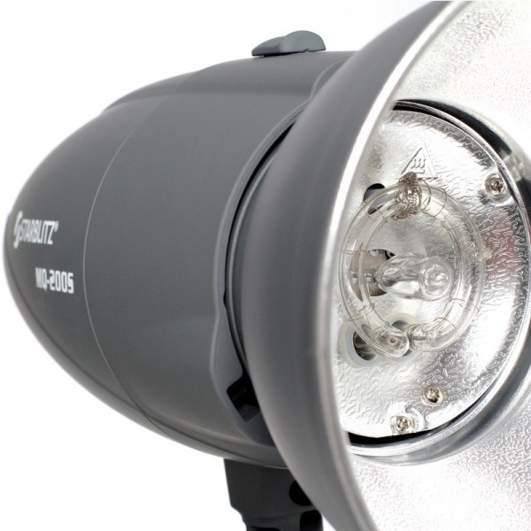 FLASH ESTUDIO 2 UNIDADES 200 W CON ACCESORIOS STARBLITZ - SHARK200KIT